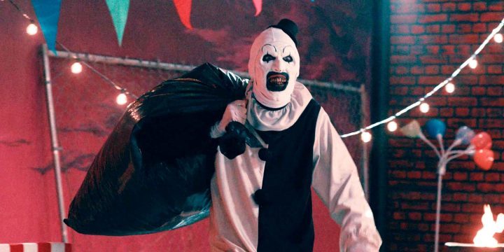 《断魂小丑3》导演预告恐怖续集拍摄完成，带来全新的恐怖疯狂插图